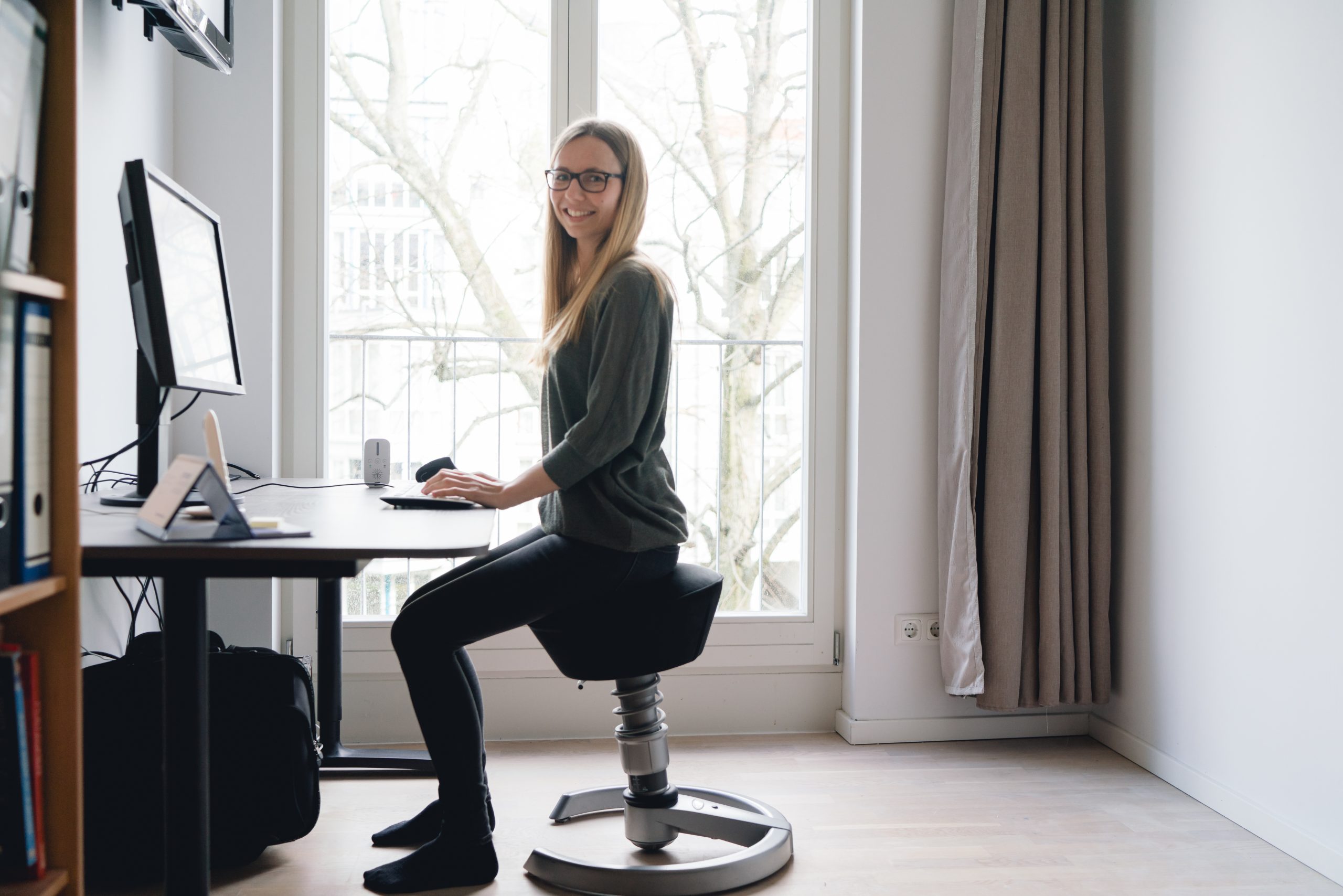 Benefits of standing desks Manutan UK Blog