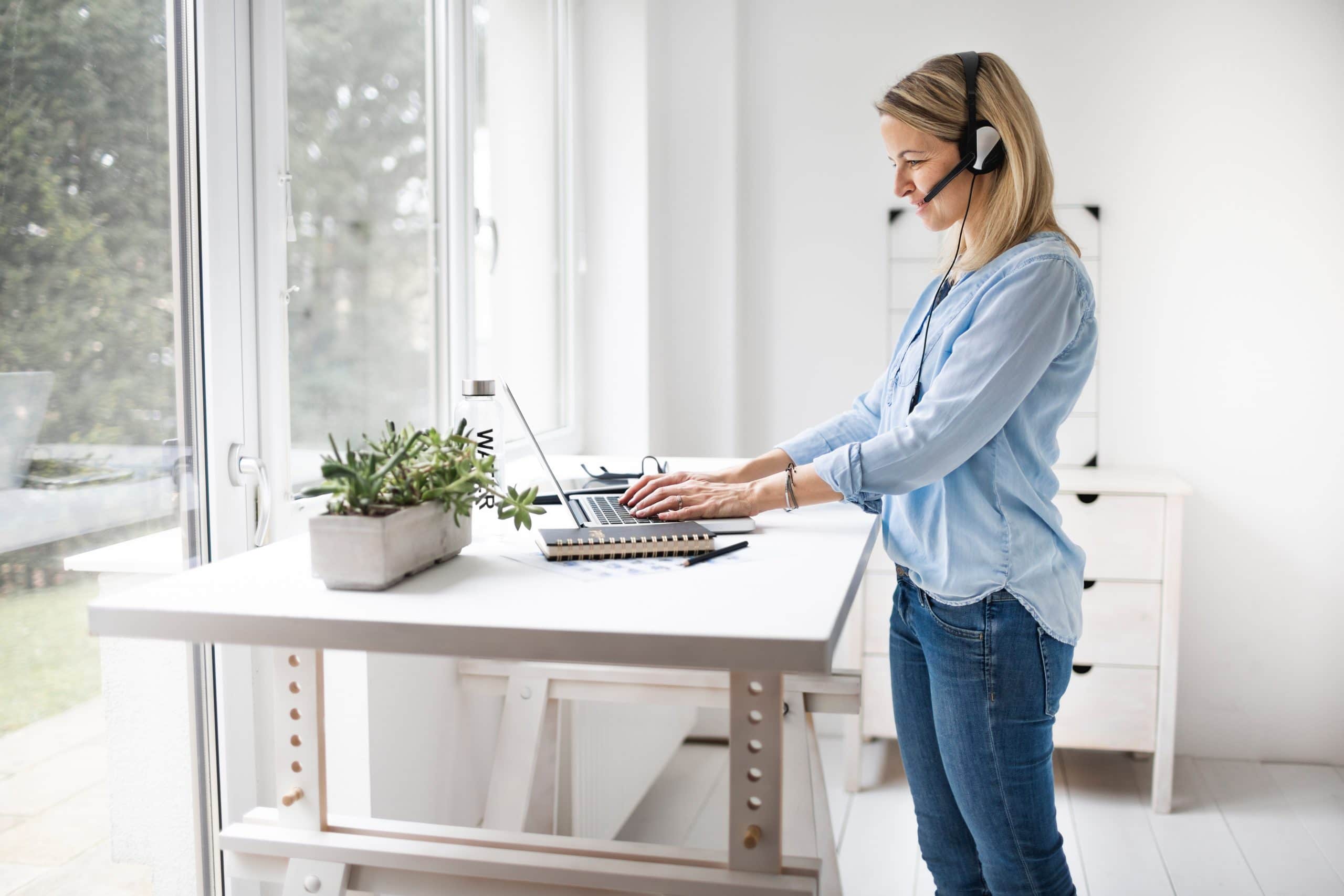 Essential Equipment to Set Up an Ergonomic Home Office Correctly
