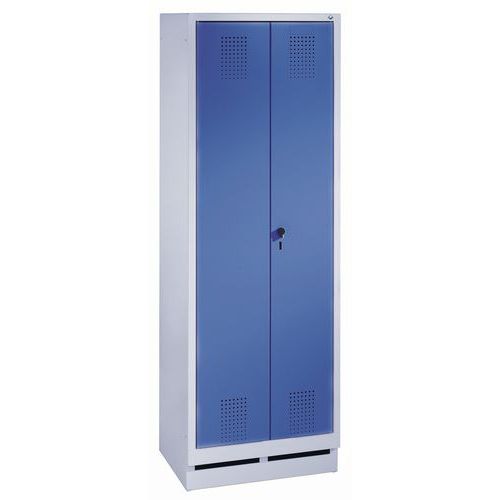 XL locker - 1 and 2 columns, width 600 mm - On base - CP