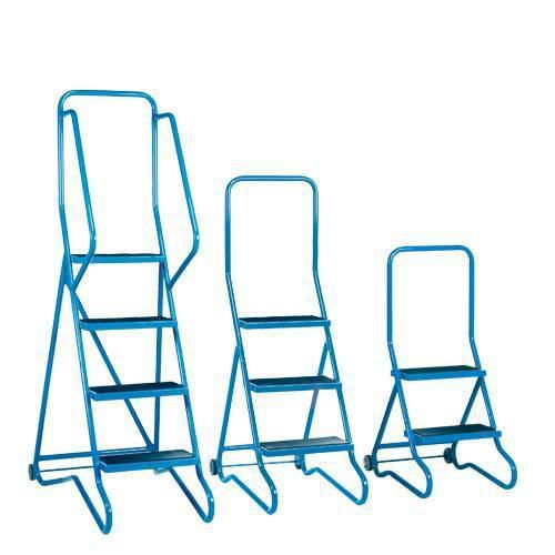 2-4-Tread Wheelalong Tilt & Pull Ribbed Rubber Steps With Rear Frame