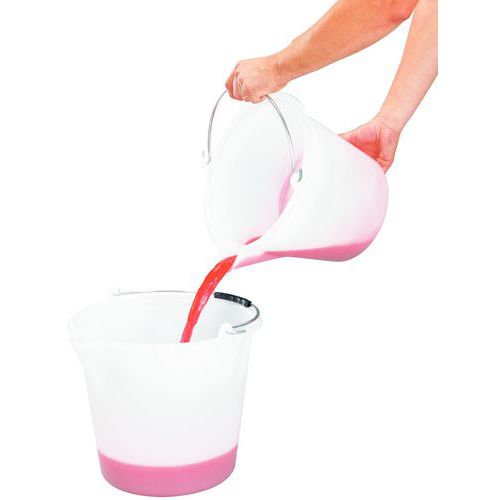 White bucket with pouring spout - 12 to 18 l
