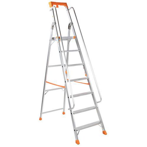 Professional aluminium step ladder with ramp - Manutan Expert
