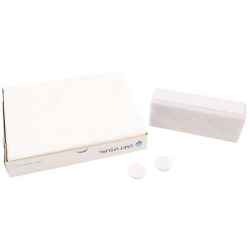 Accessory pack for whiteboards and revolving whiteboards Accessory pack for whiteboards and revolving whiteboards