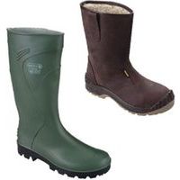 Safety boots