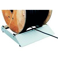 Cable unwinder for reels