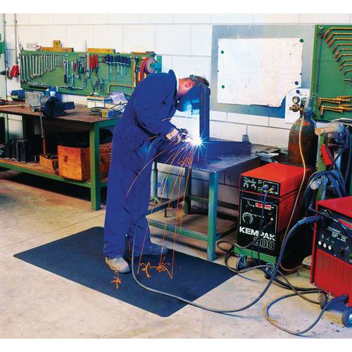 Ergonomic antifatigue mat welding area Per mat Manutan.co.uk