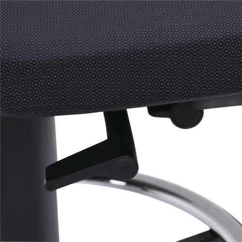 Supertec high chair with self-locking castors - Manutan Expert ...