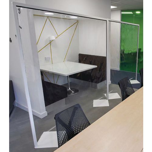 Floor Standing Clear Protection Screens Floor Standing Clear Protection Screens